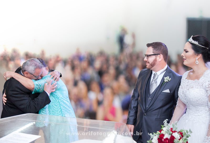 Pais de Noiva Emocionados